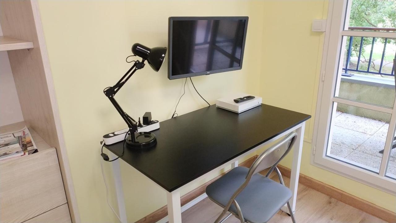 Bonvallet - Studio Paisible Et Chaleureux Avec Balcon อาเมียงส์ ภายนอก รูปภาพ